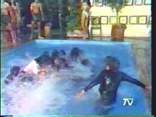 El Chapuzon (Karaoke Water Game)