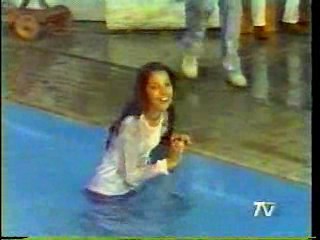 El Chapuzon (Karaoke Water Game)