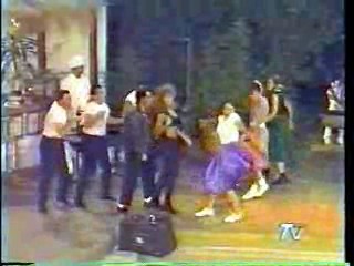 El Chapuzon (Karaoke Water Game)