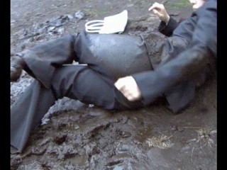 Gagon Messy Scene 0191 sample