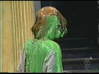 Richard Bey (2 scenes)