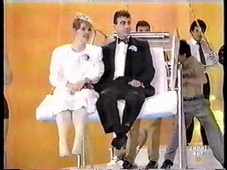 Luna De Miel (Bob's Your Uncle)