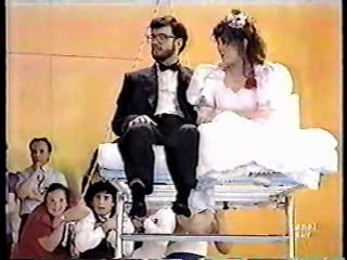 Luna De Miel (Bob's Your Uncle)