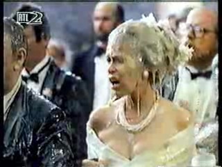 Liebe Sunde,  Social Suicide