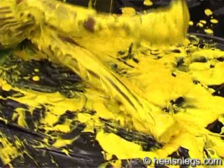 Heels'N'Legs.com MESSY trailer - March