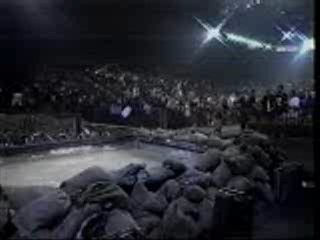 Stacy Keibler & Tylene Buck mud wrestle