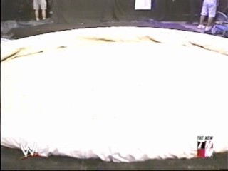 WWE Trish Stratus vs Stacy Keibler Mud Match