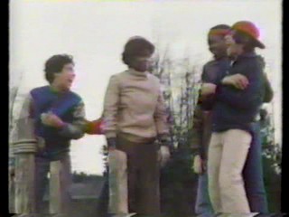 Jaws 3- Busting loose