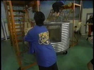 Family Challenge - dunk tank