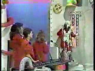 Village of the Giants,   Slime Time