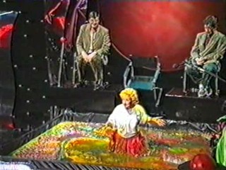 Sarah Greene Gunged on Comic Relief 1991