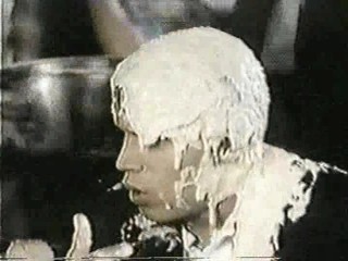 3 People get Covered in Porridge