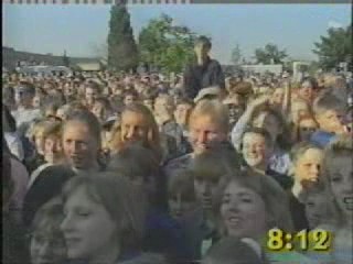 Emmerdale Girl Gunged on The Big Breakfast