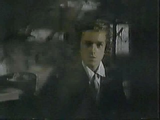 A Girl gets Tarred & Feathered