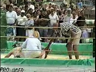 Oatmeal Wrestling #313