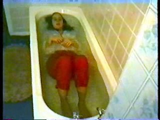 Amanda in the bath