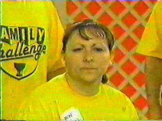 Family challenge balloon game