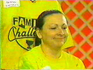 Family challenge balloon game