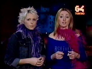 G4TV.COM -- Tina Wood, Laura Foy Cake Fight