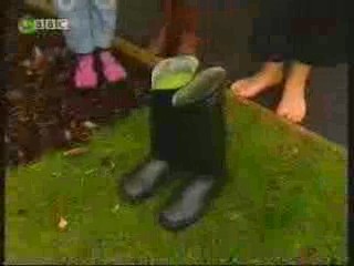 messy feet from XChange