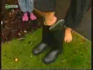 messy feet from XChange