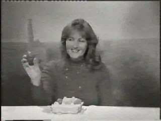 Noel's House Party - Egg Cracking