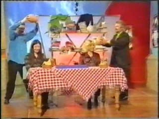 Noel's House Party - Egg Cracking