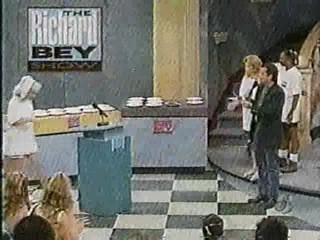 Richard Bey Show - Daughters pie moms