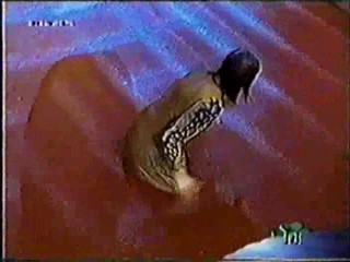 Glucksritter - Germany - Girl in black pants dunked in the slimy soup bowl