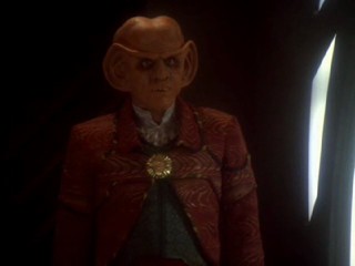 Star Trek Deep Space 9 - S06E12 - Who Mourns for Morn - Woman in mud bath_1200kbps