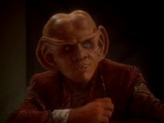 Star Trek Deep Space 9 - S06E12 - Who Mourns for Morn - Woman in mud bath_1200kbps