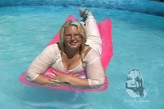 Wet in White II Sample Clip