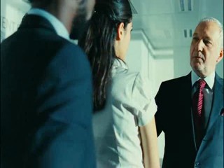 Un bonheur n'arrive jamais seul (Happiness Never Comes Alone)