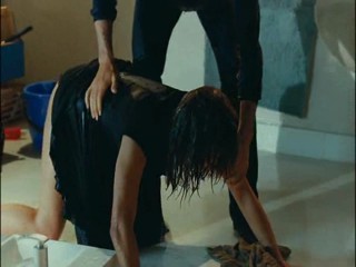 Un bonheur n'arrive jamais seul (Happiness Never Comes Alone)