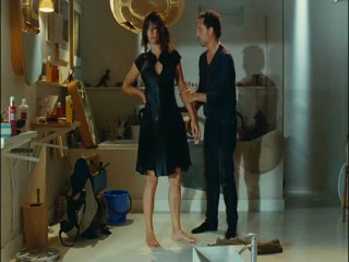 Un bonheur n'arrive jamais seul (Happiness Never Comes Alone)