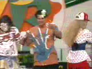 Passa e Repassa (Brazilian version of Double Dare)