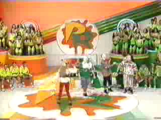 Passa e Repassa (Brazilian version of Double Dare)