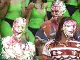 Passa e Repassa (Brazilian version of Double Dare)