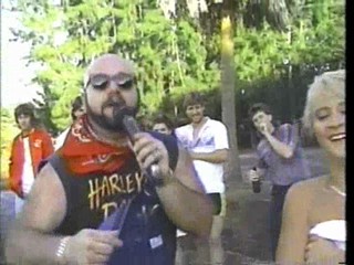 Country Cuties, Barnyard Bash