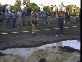 Country Cuties, Barnyard Bash