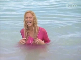 Sonya Kraus Wetlook Shoot