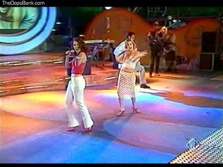 Festival Bar Concert - Paola e Chiara wetlook oops