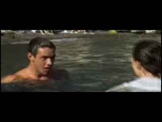 Sisterhood of the Traveling Pants (2005)