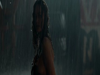 Moon Bloodgood - Terminator Salvation 2