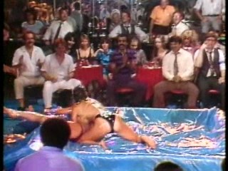 Oil wrestling 2